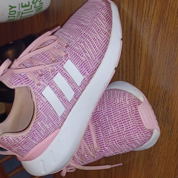 Adidas swift run, pink, girls size 4.5, women's size 6 - Picture 2 of 7